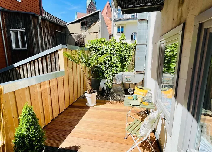 Fewozauber - Dom Oase, Zentrum, Terrasse, Business, Familie, Haustiere Apartamento *